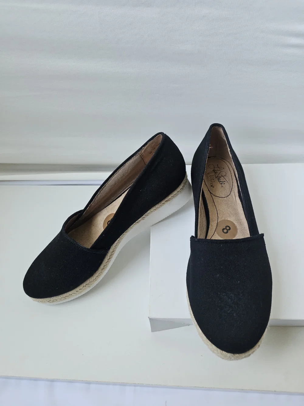 NWOT LifeStride Black Canvas Espadrille Platform Wedges - Size 8